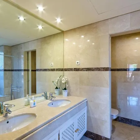Apartment La Alzambra, Puerto Banus *