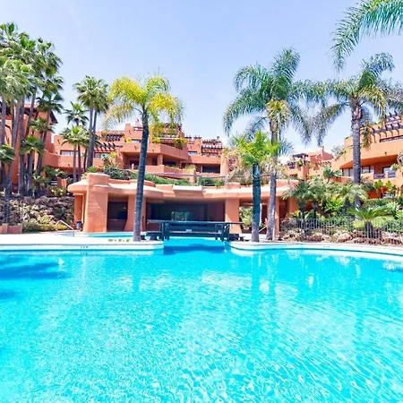 Apartment La Alzambra, Puerto Banus Marbella