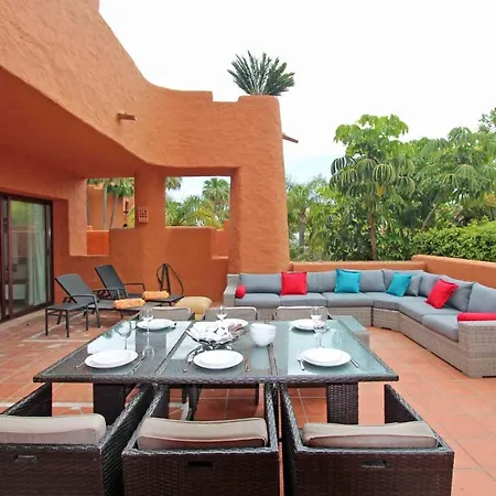 Apartment La Alzambra, Puerto Banus